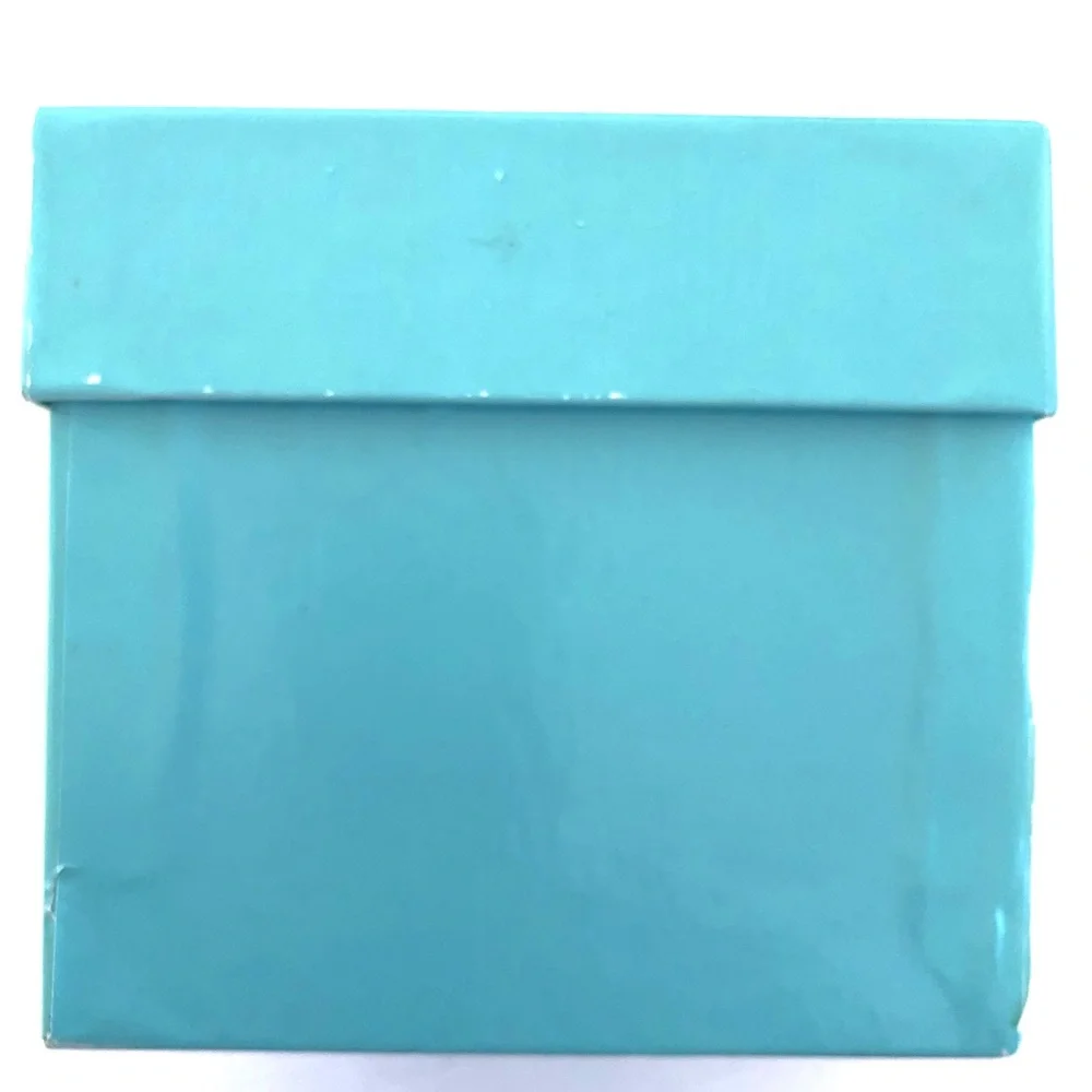 Tiffany & Co. blue gift box